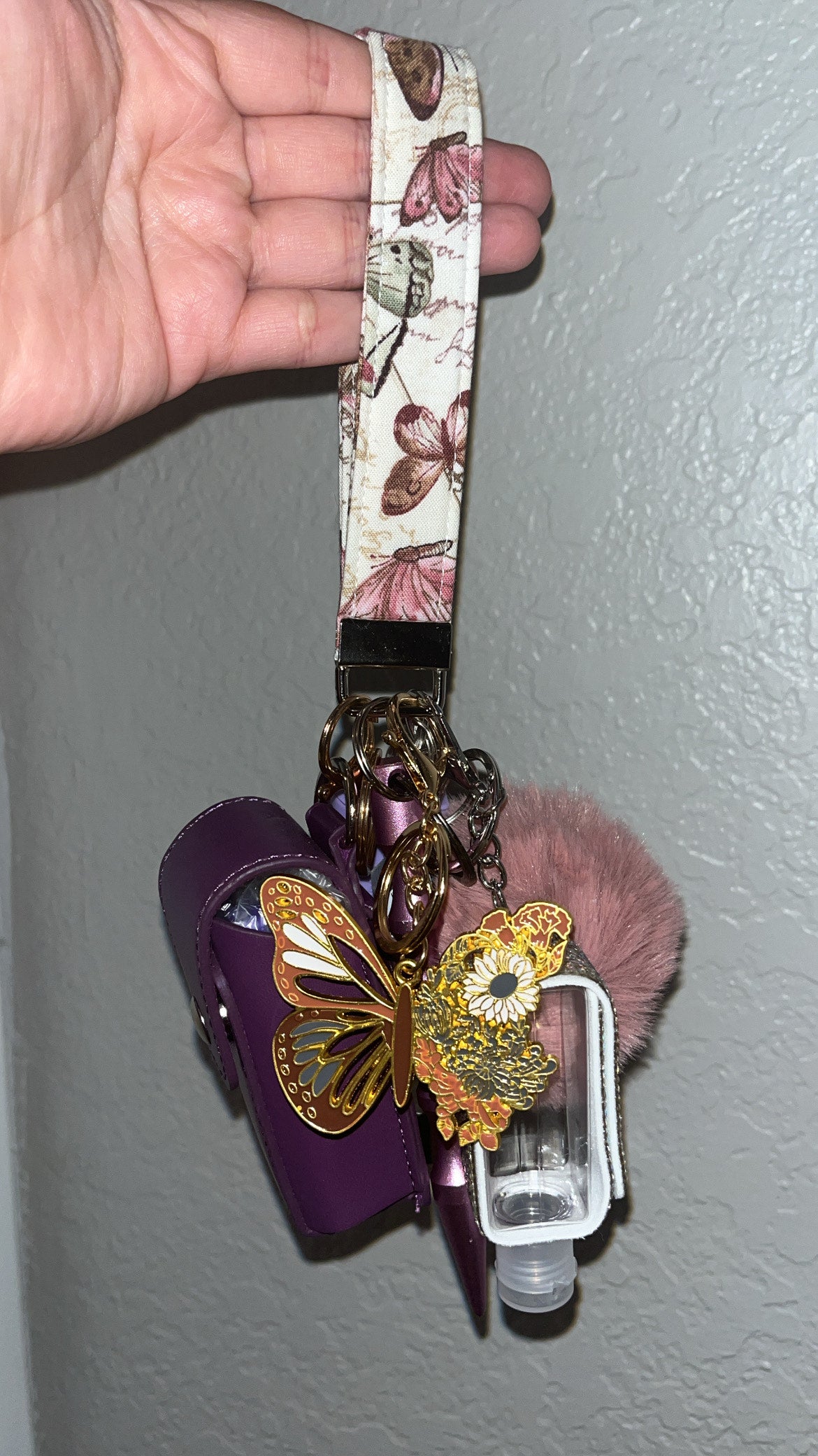 Butterfly ( Includes 2 free cans )